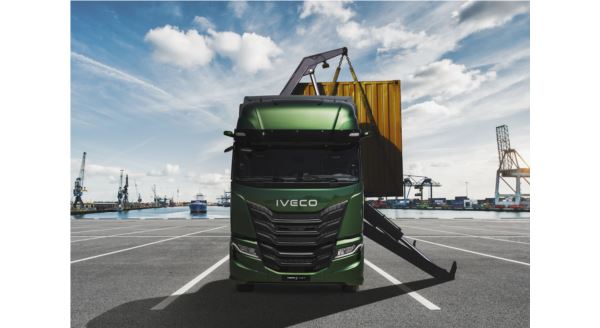 Acquistando Iveco S-Way con leasing CNH, ricevi GRATIS l’estensione di garanzia fino a 110.000 km annui per 36 mesi